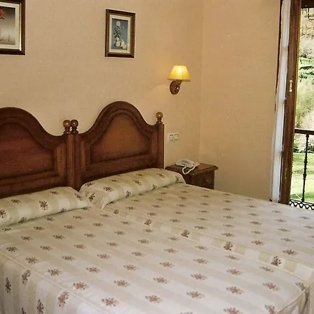 Ξενοδοχείο Valle Luinas 3*