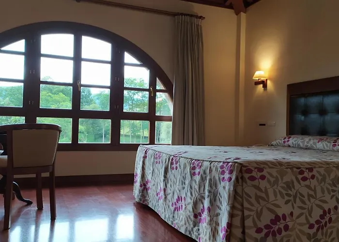 鲁伊纳斯山谷酒店 Soto de Luiña