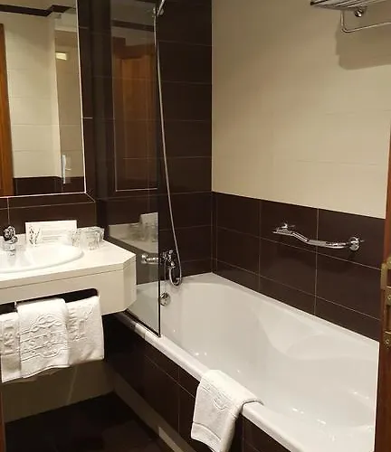 Hotel Valle Luiñas 3*