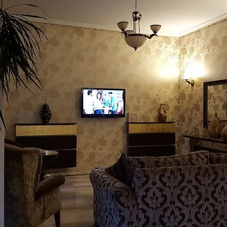 鲁伊纳斯山谷酒店 酒店 3*