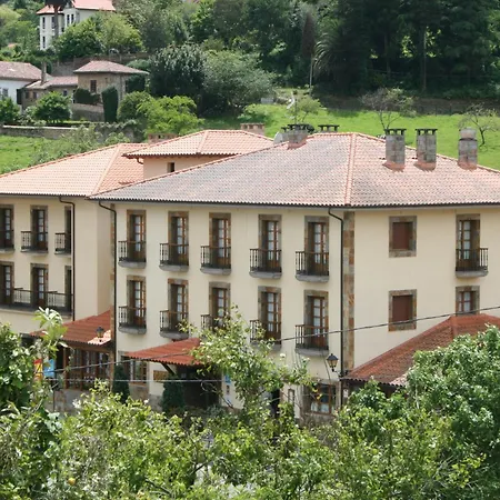 Hotel Valle Luinas